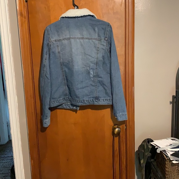 Jean jacket - Picture 2 of 2